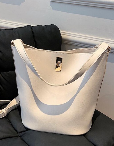 Replica Casual Twist Lock Solid Travel Tote Bag For Women #793050 $36.40 USD for Wholesale