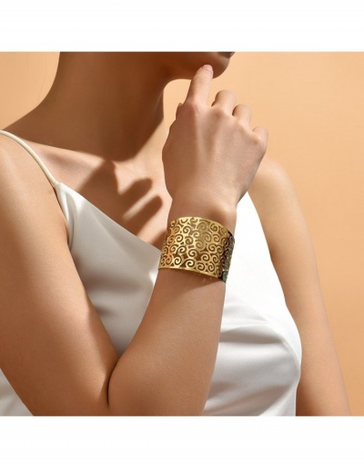  Geometric Design Hollowed-out Bracelet #795927 $5.25 USD, Wholesale Fashion Bracelet