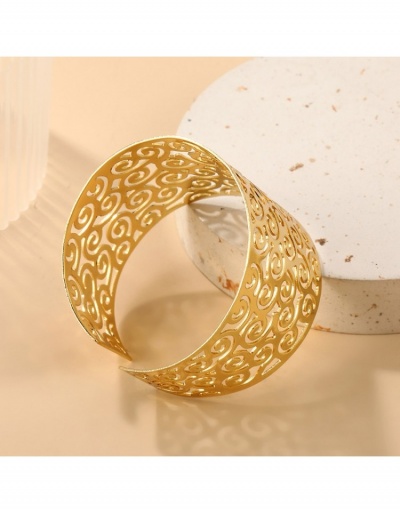 Replica  Geometric Design Hollowed-out Bracelet #795927 $5.25 USD for Wholesale