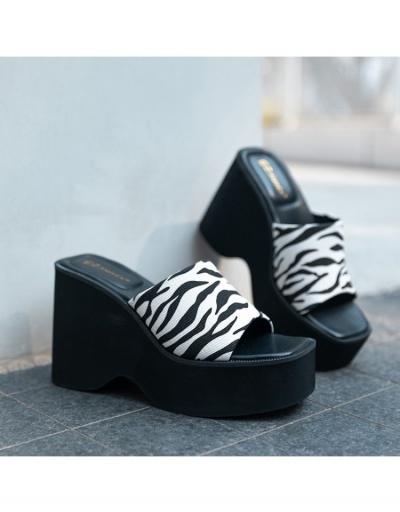 Replica European Plaid Ripple Women's Platform Slipper #797539 $44.40 USD for Wholesale