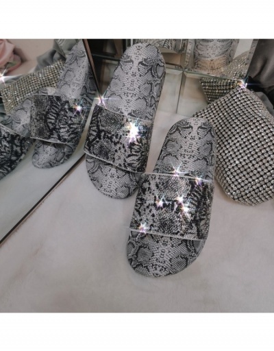 Replica  Fashion Animal Print Rhinestone Women's Slipper #797581 $15.21 USD for Wholesale