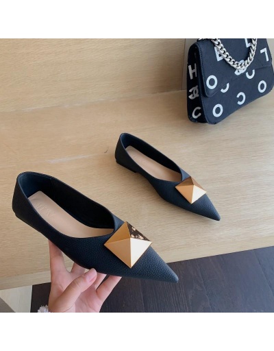 Replica Stylish Trendy Patch Flat Shoes For Women #797823 $43.35 USD for Wholesale