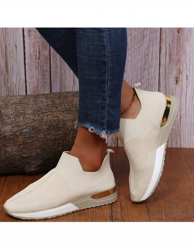 Replica Sports White  Slip On Flat Shoes For Women #798254 $17.19 USD for Wholesale