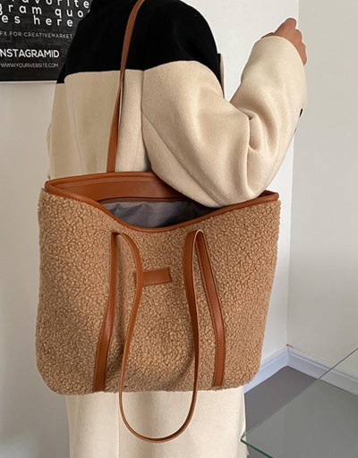 Replica Plush Versatile Travel White Tote Bag For Women #798531 $10.83 USD for Wholesale