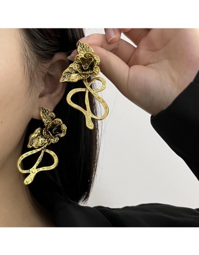  Retro Rose Solid Color Hollow Out Women Earrings #798817 $8.15 USD, Wholesale Fashion Earrings