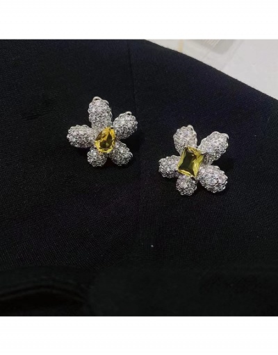 Replica  Women's Sweet Flower Rhinestone Earrings #799588 $5.13 USD for Wholesale