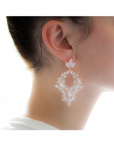  Metal Decor Flower Decor Rhinestone Earrings #799650 $14.61 USD, Wholesale Fashion Earrings