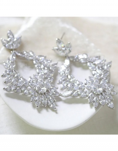 Replica  Metal Decor Flower Decor Rhinestone Earrings #799650 $14.61 USD for Wholesale