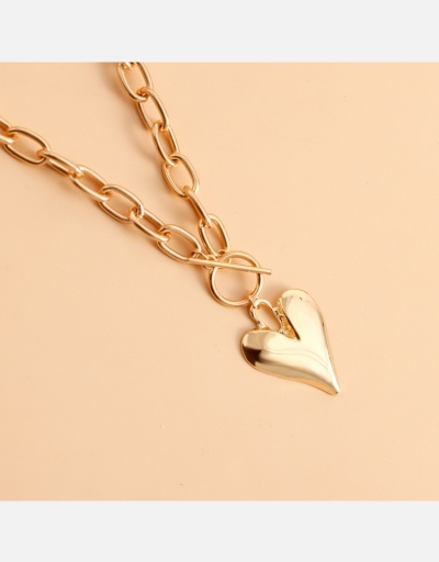 Replica  Heart Pendant Hollow Out Simple Female Necklace #800534 $4.17 USD for Wholesale