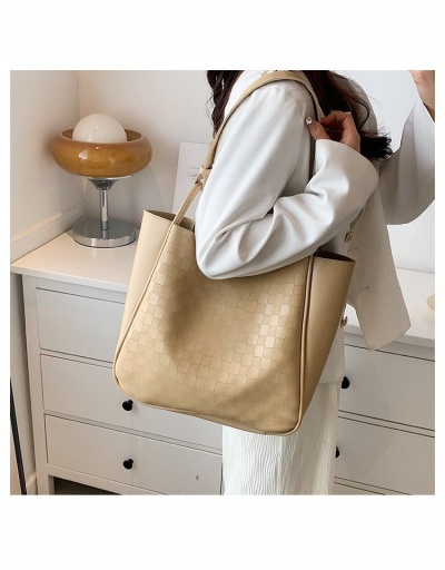 Replica  PU Fashion Large Capacity Tote Bag For Women #800656 $22.25 USD for Wholesale