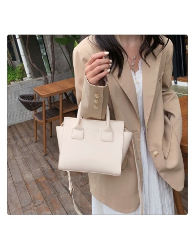 Replica  PU Pure Color Messenger Bag For Women #801487 $40.03 USD for Wholesale