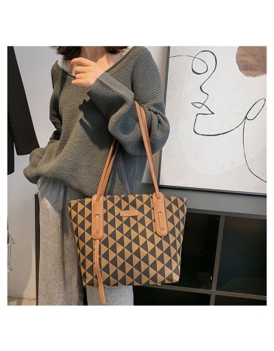 Replica  Simple Clash Color Rhombus Lattice Tote Bag #801651 $38.35 USD for Wholesale