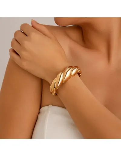 Irregular Electroplating Bracelet Easy Match Jewelry #801833 $11.39 USD, Wholesale Fashion 