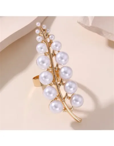 Exquisite Metal Decor Pattern Pearls Ring #801843 $9.55 USD, Wholesale Fashion Ring